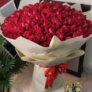 200 Red Roses Bouquet
